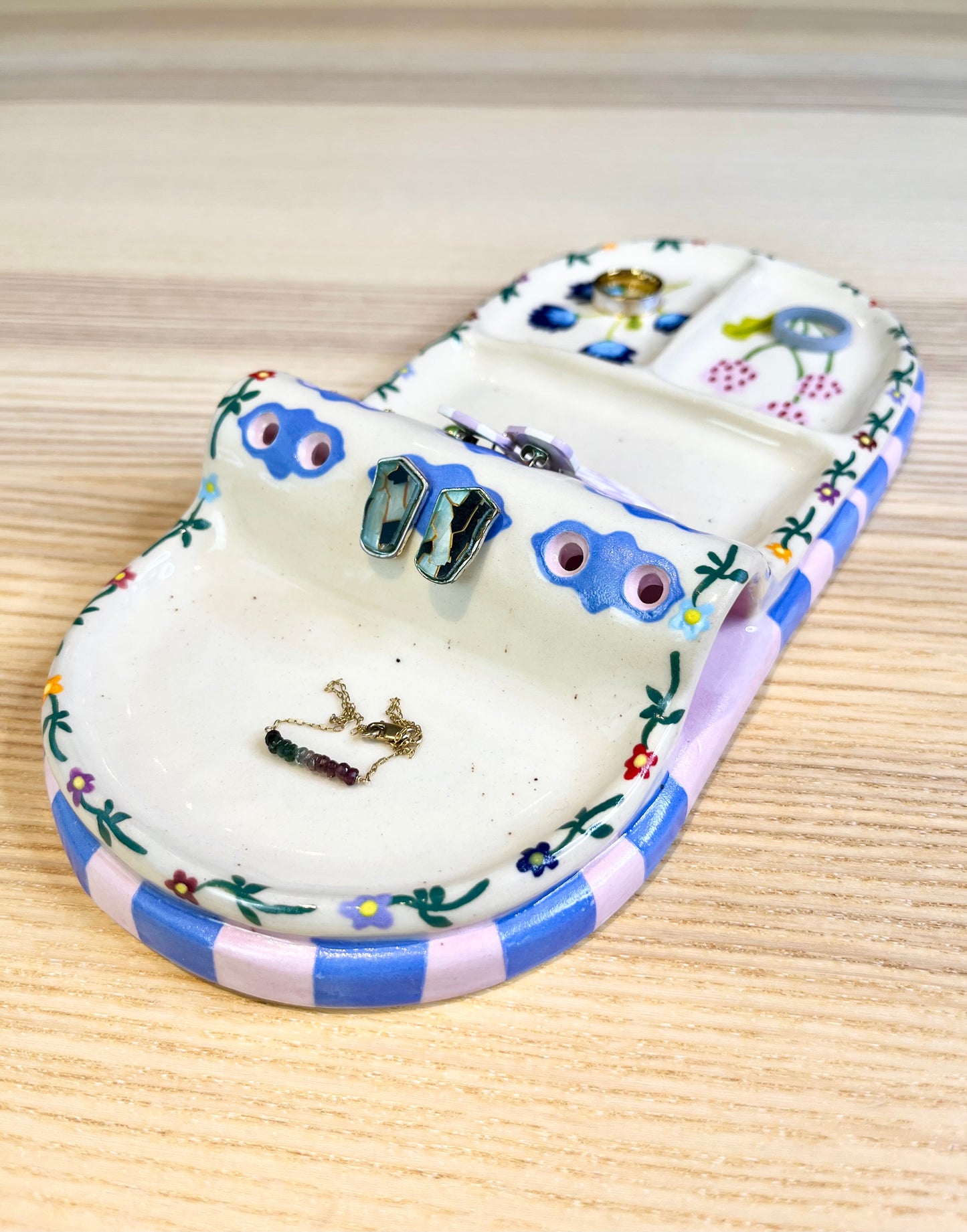Little Floral Border Jewelry Tray