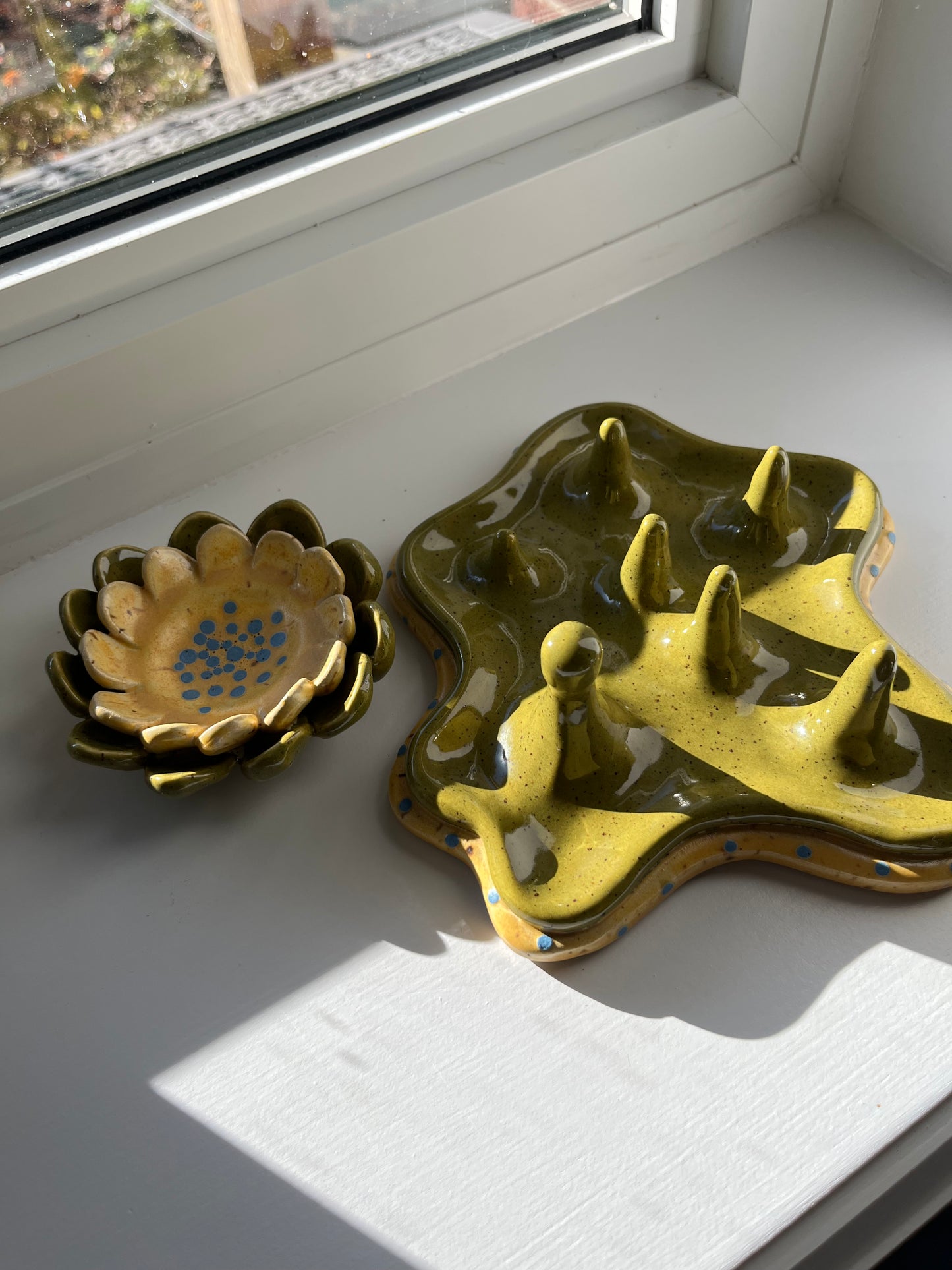 Deep Olive Ring Holder