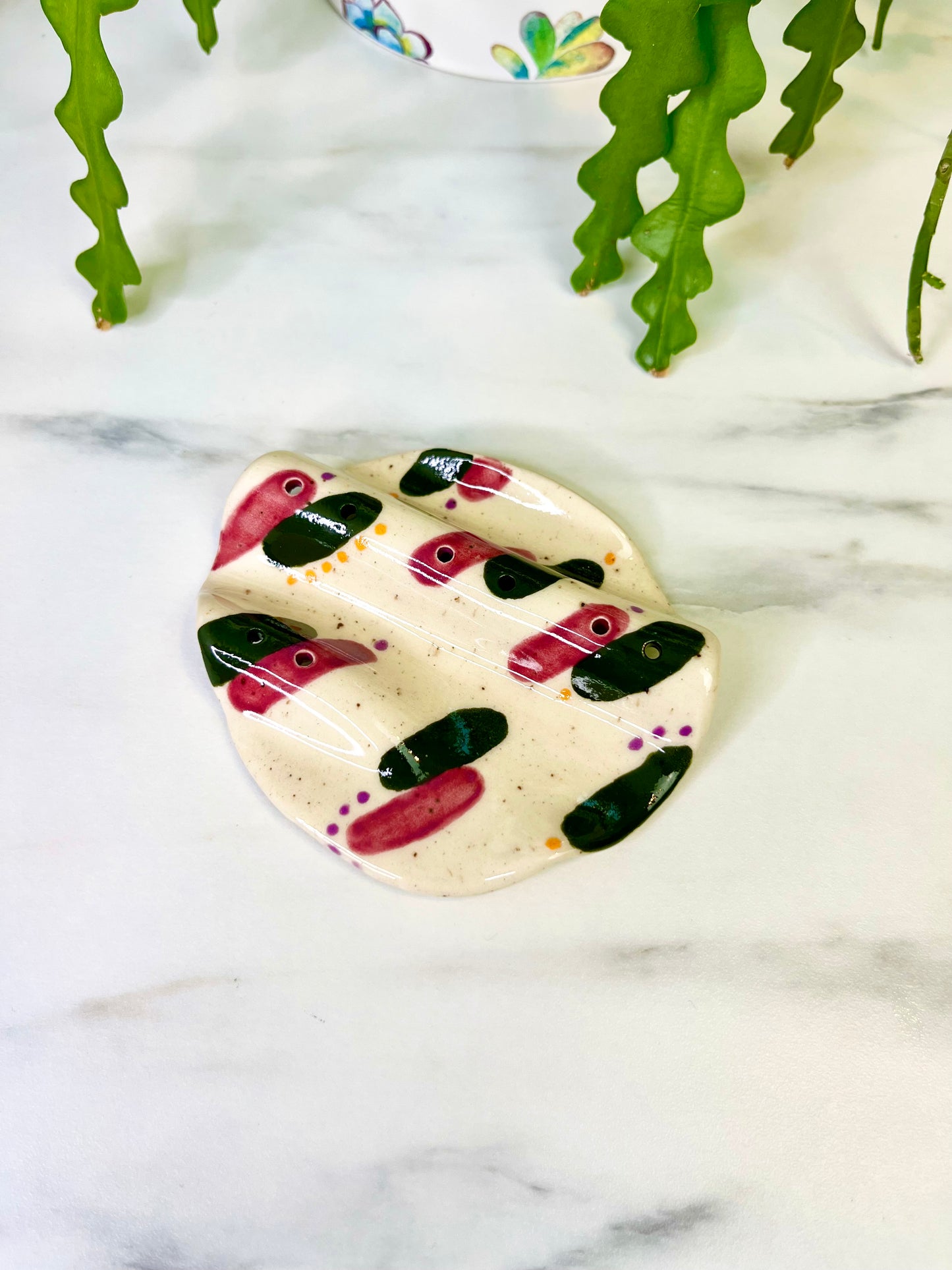 Green and Pink Brush Stroke Wavy Jewelry Tray