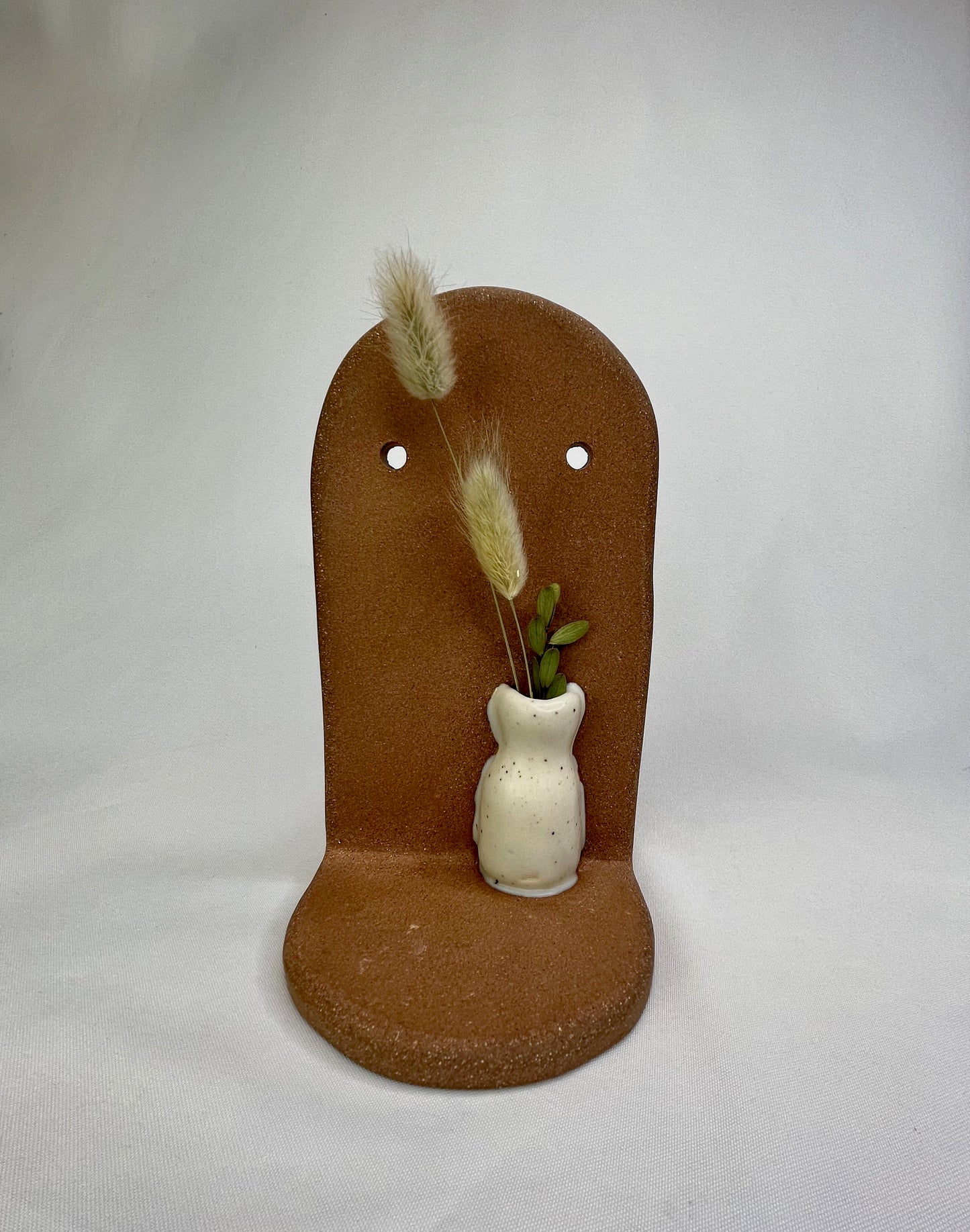 Cream Vase Jewelry Shelf & Pot