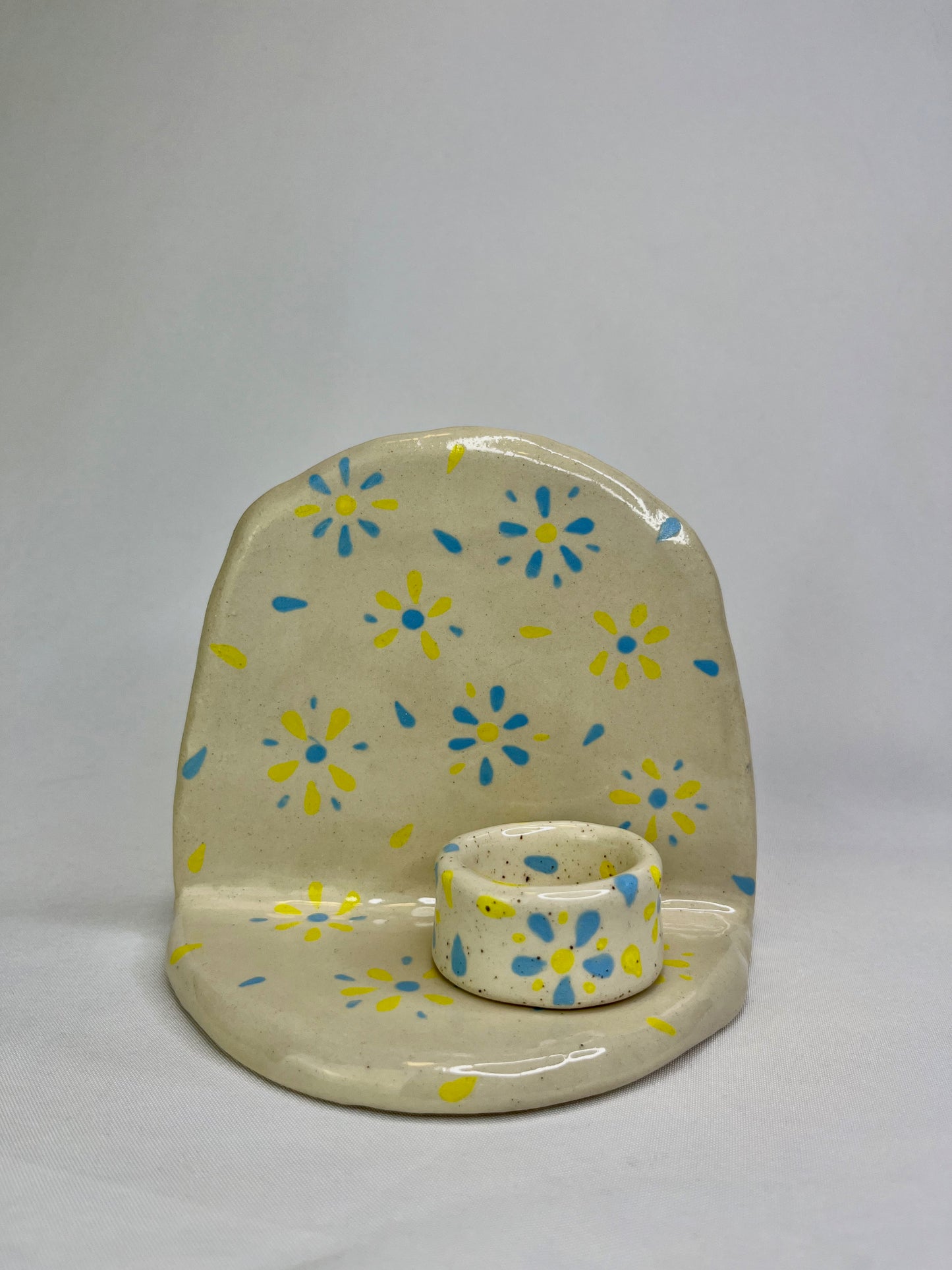 Oval Flowers Jewelry Shelf & Pot