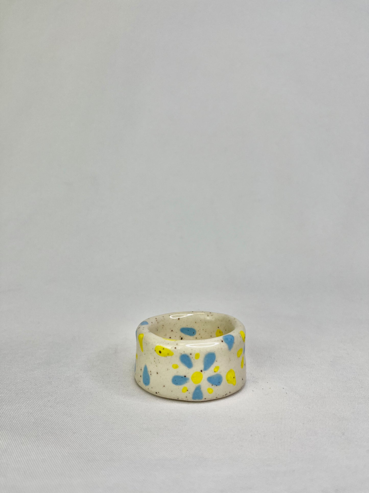 Oval Flowers Jewelry Shelf & Pot