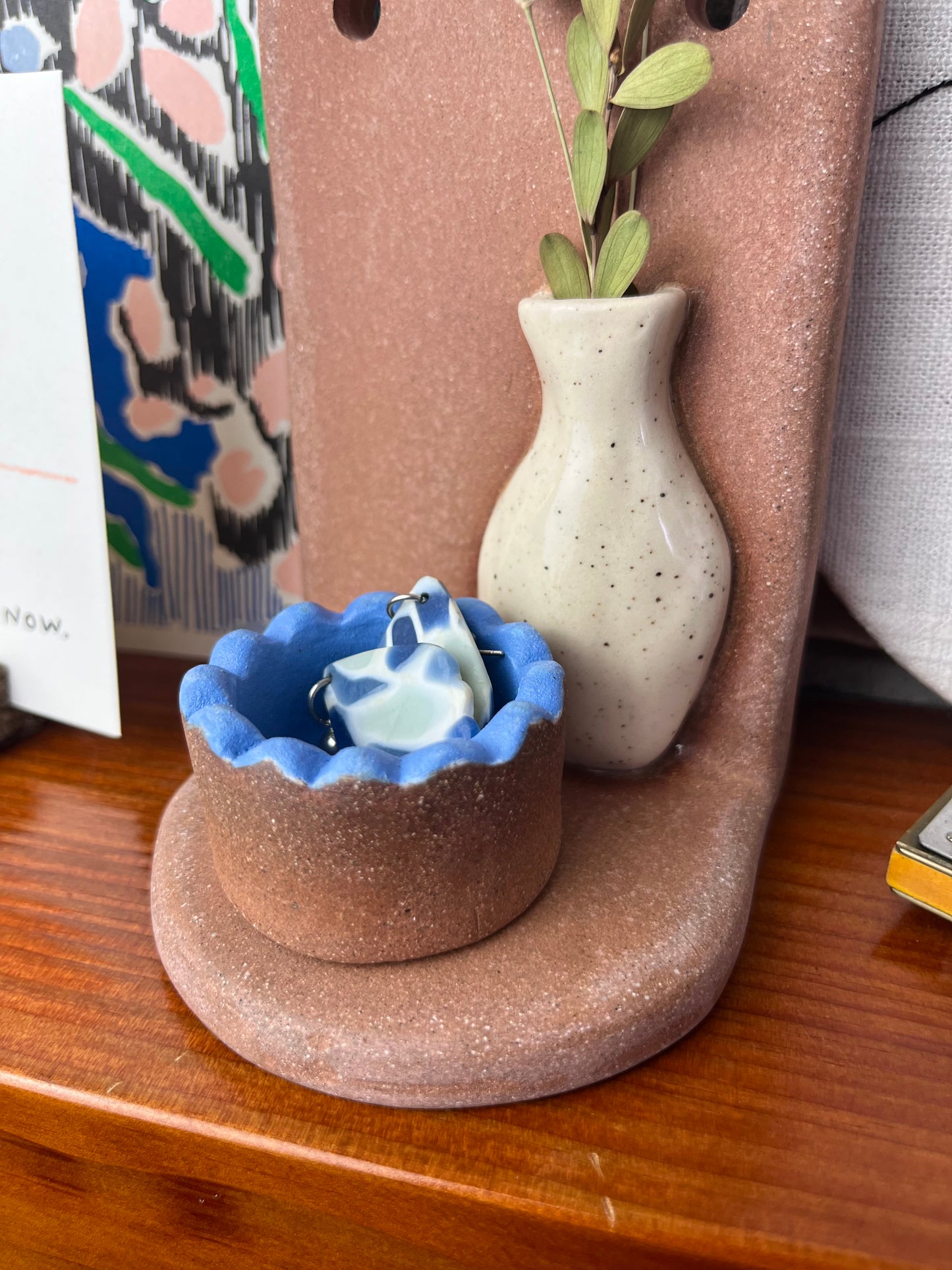Vase Jewelry Shelf & Pot