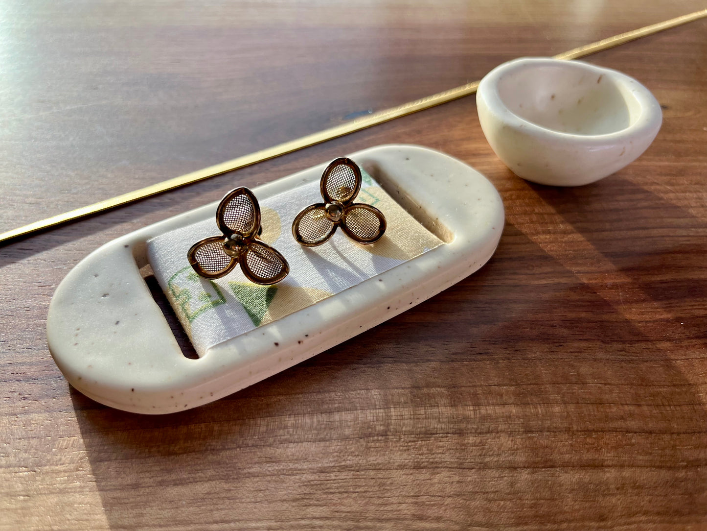 Large Cream Homes Jewelry Tray & Pot