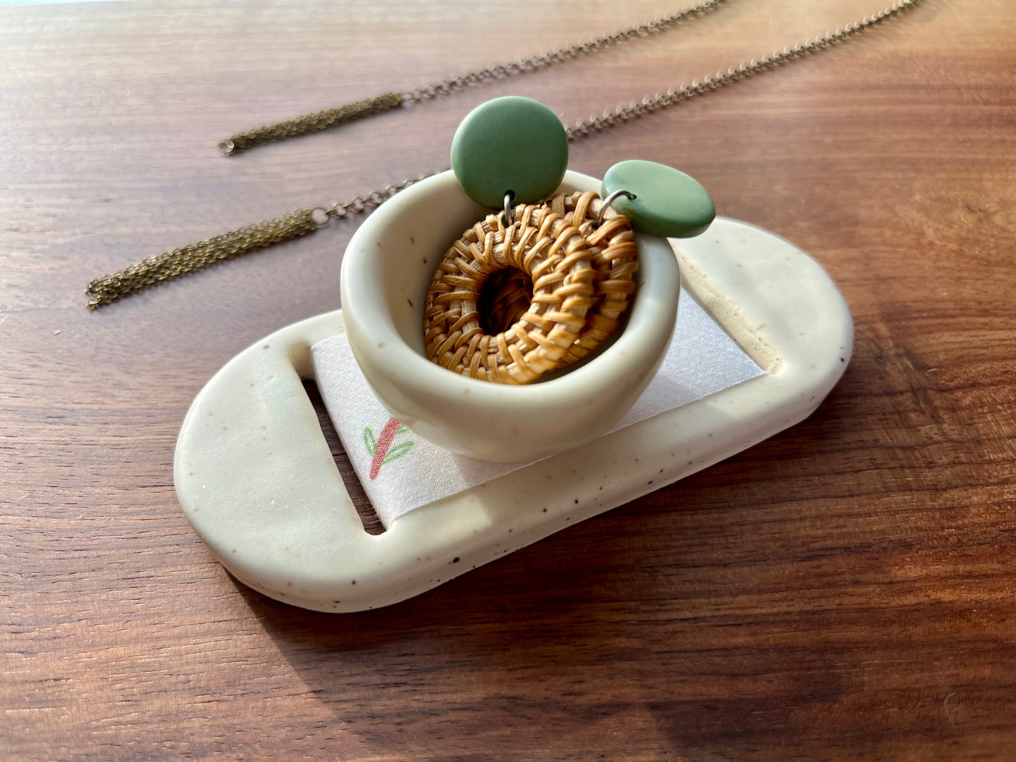 Large Cream Leaves Jewelry Tray & Pot