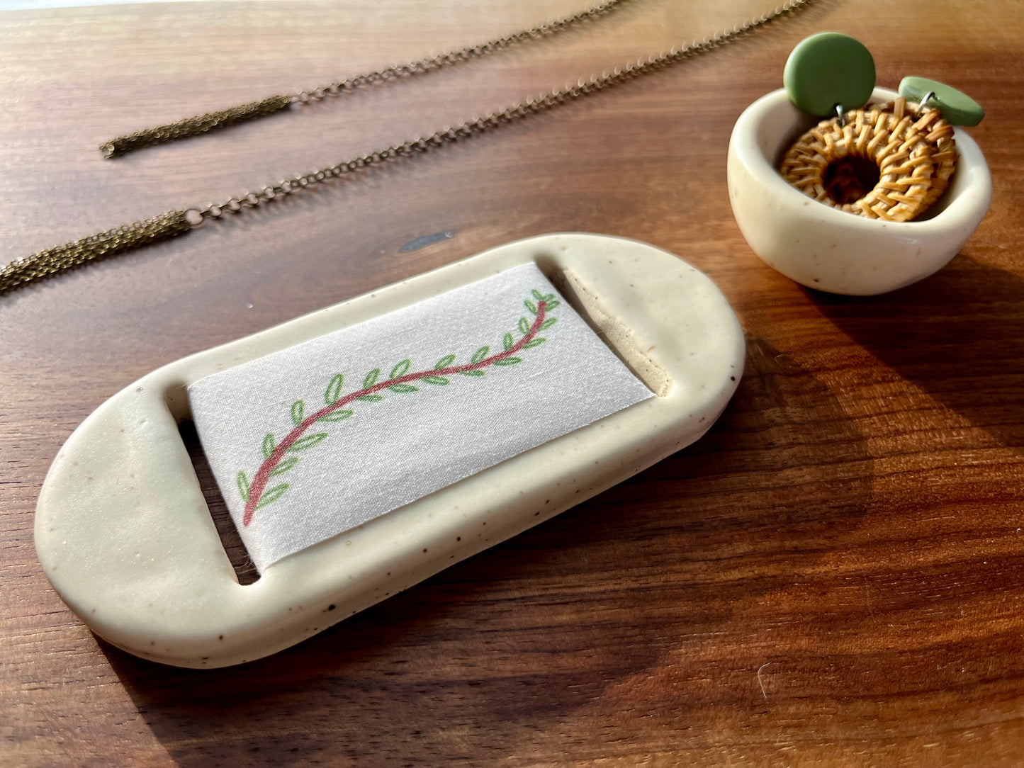 Large Cream Leaves Jewelry Tray & Pot