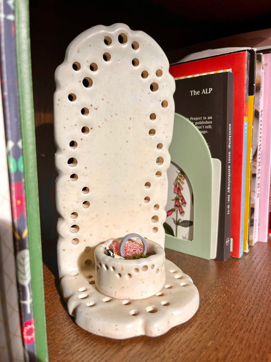 Cream Lace Jewelry Shelf & Pot - Seconds Sale