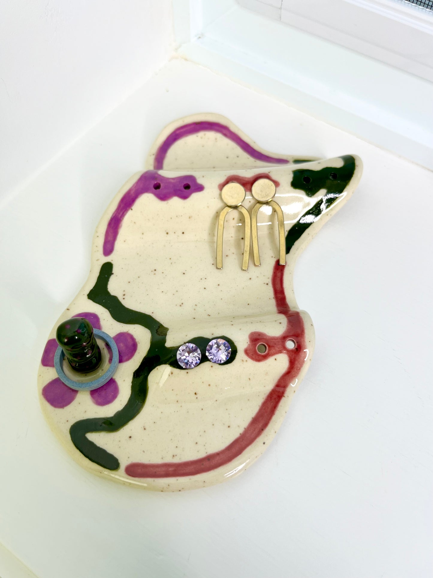 Green, Pink, and Purple Boarder Wavy Jewelry Tray